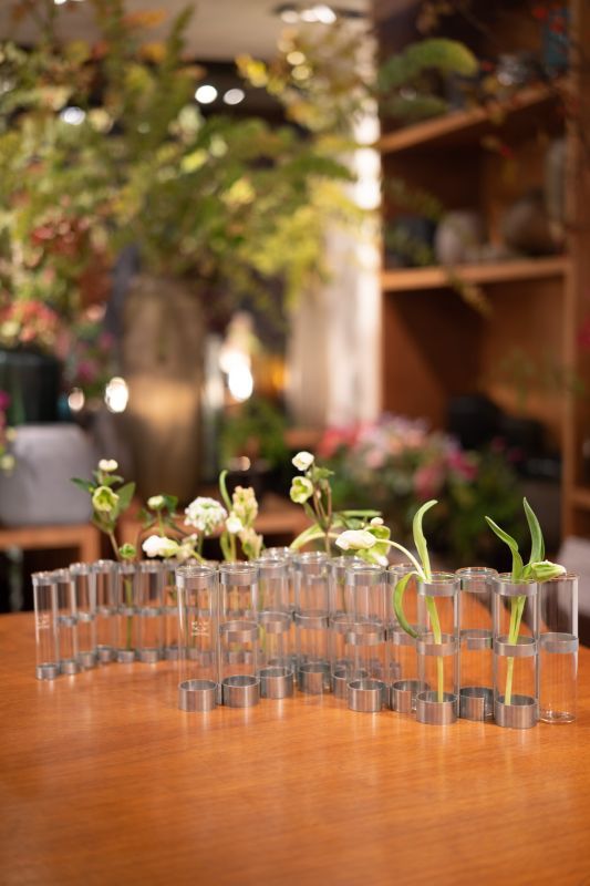 四月の花器 ツェツェ・アソシエTse＆Tse associees４月の花器 - 花瓶 